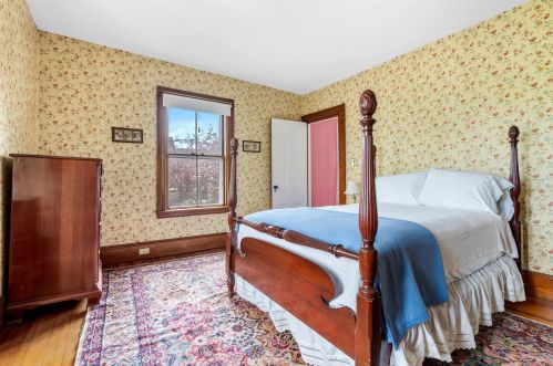 36 Morning St, Portland ME 04101-4429 exterior