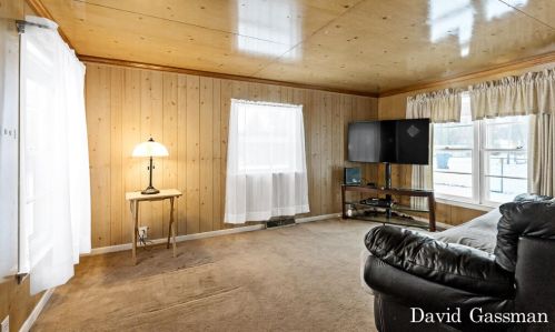 2386 Manahan Ave, Meskegon MI 49444-2666 exterior