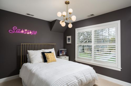 835 Gln Ave, Milwaukee WI 53217-5216 exterior