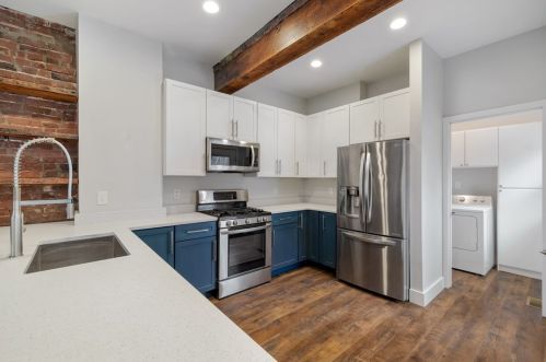 5161 Stanton Ave, Pittsburgh PA  15201-2563 exterior