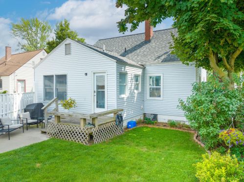 1280 Cornell Rd, Meskegon MI 49441-3834 exterior