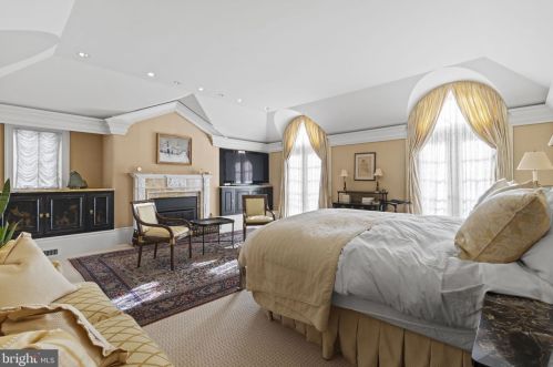 3005 45th St, Washington DC 20016-3528 exterior