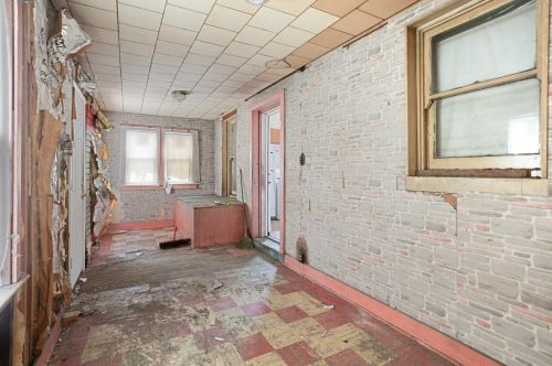 2001 93 St, Chicago IL 60617-4107 exterior