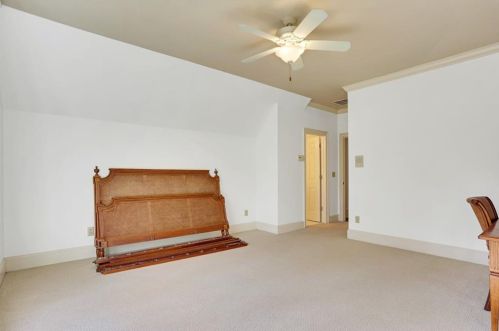 2656 Dobbs Cir, Atlanta GA 30327 exterior