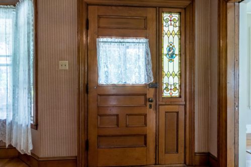 132 Pleasant Ave, Portland ME 04106-6226 exterior