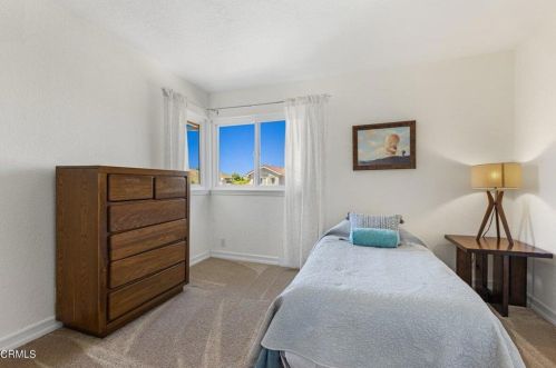 1840 Ivanhoe Ave, Oxnard CA  93030-8732 exterior