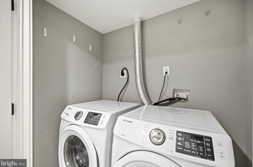 219 Morgan St, Washington DC  20001-1217 exterior