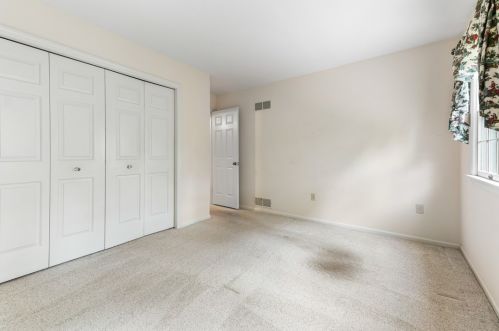 214 Allenberry Cir, Pittsburgh PA 15234-1002 exterior