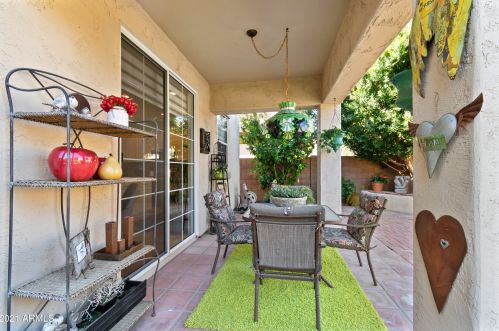 2042 Carla Vis Dr, Chandler AZ 85225-5269 exterior