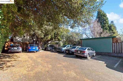 2924 Florence St, Berkeley CA 94705-2093 exterior