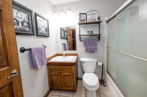 22116 Frontage Rd, Joliet IL 60431-9039 exterior