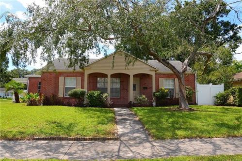 2321 Fern Cir, Tampa, FL 33604-5726