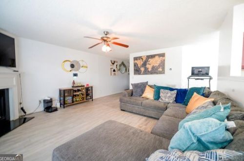 1942 Eshelman Ct, Atlanta GA  30349-7518 exterior