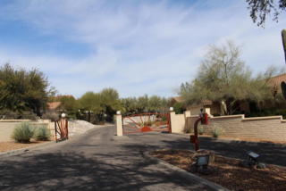 2290 Catalpa Rd, Tucson AZ  85742-9447 exterior