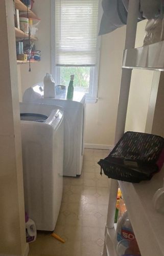 38 Dresden St, Springfield MA 01109-2706 exterior