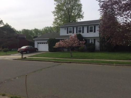 2 Sherry Ct, Edison, NJ 08820-1771