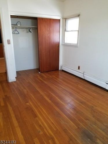 276 6 St, Paterson NJ 07508-2121 exterior