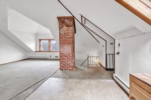 251 Flax Hl Rd, Norwalk CT 06854-2505 exterior