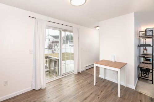 24 Amy Way, Concord NH  03303-1045 exterior