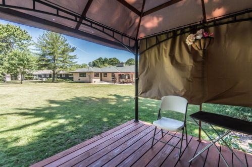 2569 Root Riv Pkwy, Milwaukee WI 53227-1849 exterior