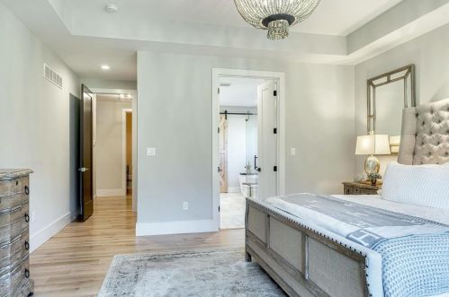 100 Ladue Meadows Ln, Saint Louis MO 63141-7503 exterior