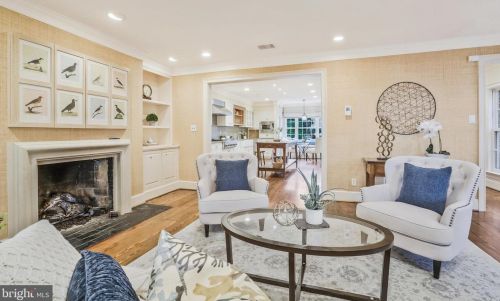 207 Fairfax St, Alexandria VA 22314-3304 exterior