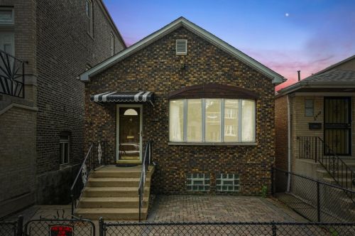 3650 Emerald Ave, Chicago, IL 60609-1637