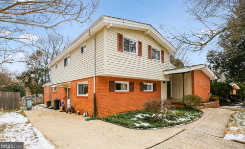 11305 Cloverhill Dr, Silver Spring, MD 20902-3139