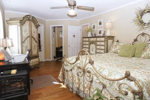 109 Babbling Brk Rd, Torrington CT 06790-2166 exterior