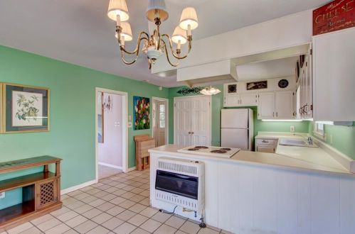 1398 Lakeshore Cir, Gainesville GA 30501-1500 exterior