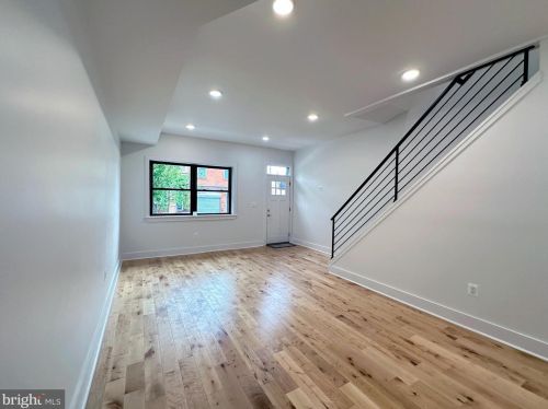 1639 Jackson St, Philadelphia PA 19145-3617 exterior