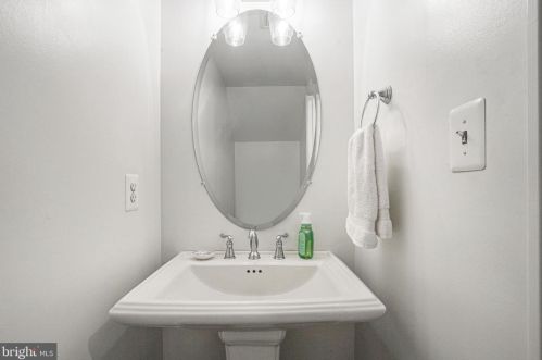 1307 Autumn Brook Ave, Silver Spring MD  20906-6752 exterior