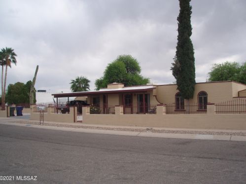 3312 Chesin Dr, Tucson, AZ 85730-2317