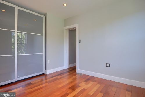 1297 Wheatland Ave, Lancaster PA 17603-4520 exterior