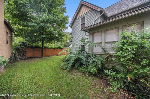 831 Cedar St, Kalamazoo MI 49007-5005 exterior