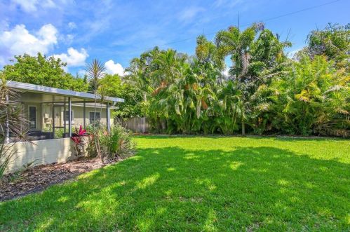 625 Jamaica Ave, Tampa FL  33606-3928 exterior