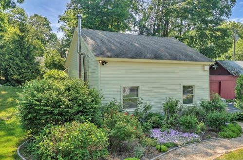 139 Church St, Seymour CT 06483-2503 exterior