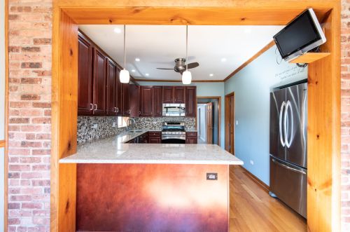 3621 Whipple St, Chicago IL 60655-2328 exterior