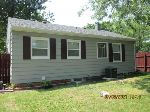 5330 27th St, Milwaukee WI  53221-3724 exterior