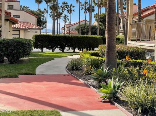 4687 San Sebastian Dr, Oxnard CA  93035-3644 exterior