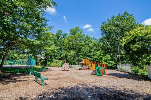 1202 Dahlia Ct, Jackson Twp NJ 08527-4160 exterior