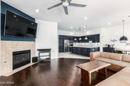 1802 Mead Pl, Chandler AZ  85248-5435 exterior