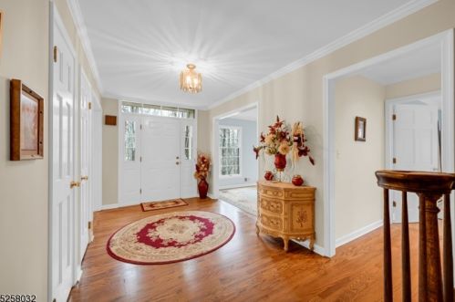 28 Chester Woods Dr, Chester NJ  07930-2828 exterior