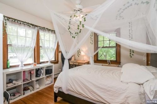 176 Chestnut St, Demarest NJ 07627-1035 exterior