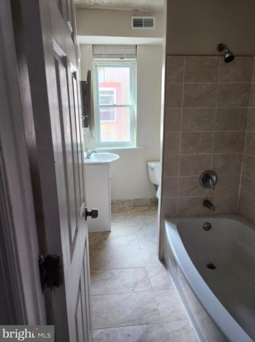 1351 Princess Ave, Camden NJ 08103-2910 exterior