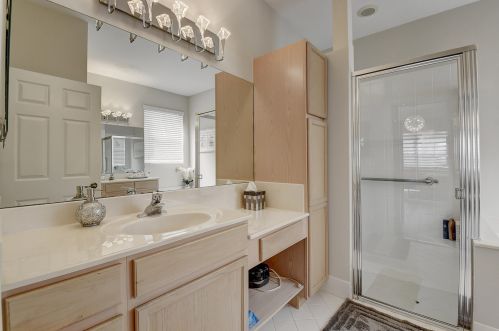 12920 Coral Lk Dr, Boynton Beach FL 33437-4146 exterior