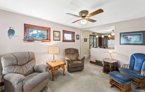 211 62, Milwaukee WI 53214-1822 exterior