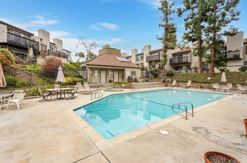 2749 Craig Cir, Fullerton CA 92835-2901 exterior