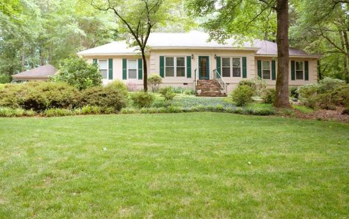 7440 Quarter Horse Ln, Gainesville, GA 30506-5698