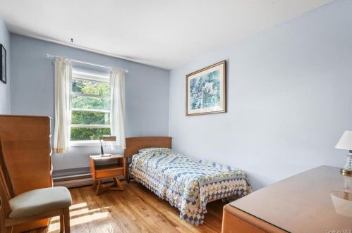 1 Lincoln Dr, Poughkeepsie NY 12601-6004 exterior